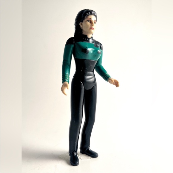 5 Vintage Star Trek Next Generation S6 1994 Action Figure 4-5” tall - Picture 4 of 13
